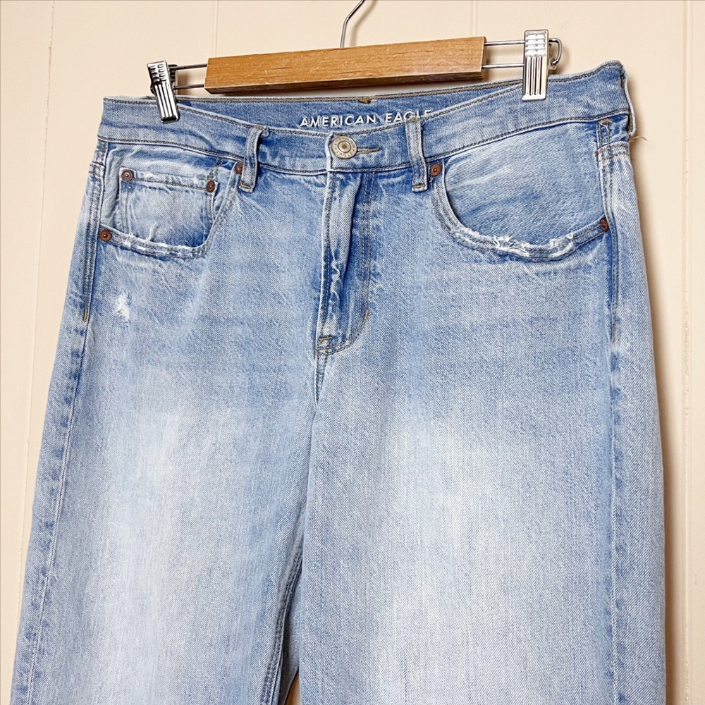 American Eagle 90s Low-Rise‎ Straight Jeans 12 SHORT Faded Light Wash Denim - Picture 2 of 9
